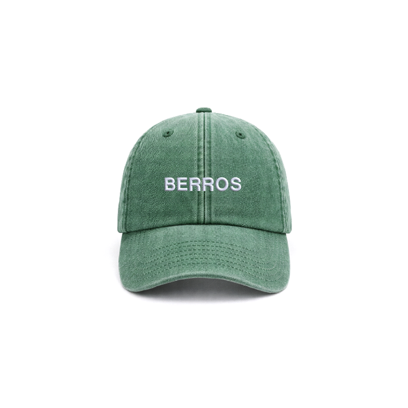 Chapeu vintage bottle green com bordado berros da cavillator